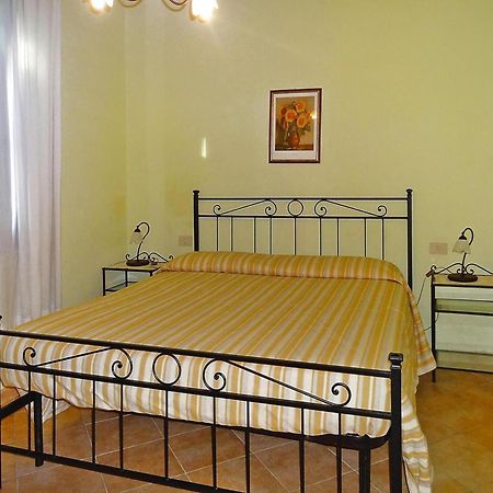 Hesse Farm Holiday Borgo Pinete Le Vedute Buitenkant foto